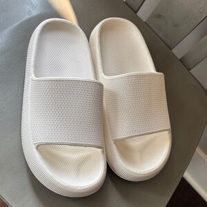 White Slide Sandals women’s size 8